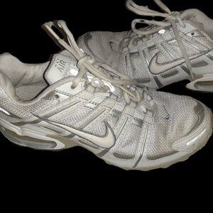 NIKE AIR MAX SHOES WHITE/GRAY RUNNING SNEAKERS ATHLETIC 2007-WOMENS SIZE 8.5